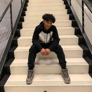 Meet your Posher, Evan